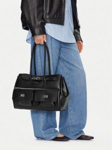 GINO ROSSI Torebka EO-CLOVER-X10167 Czarny. Czarne shopper bag Gino Rossi, bez wzorów, ze skóry, bez dodatków. Za 399,99 zł.
