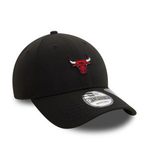 Czapka z daszkiem Chicago Bulls Repreve Mini Logo 9Forty. Czarne czapki New Era, bez wzorów, z poliesteru, biznesowe. Za 144,50 zł.