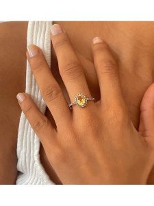 OR Carats Złoty pierścionek z diamentami i cytrynem rozmiar: 58. Żółte pierścionki OR Carats, z cytrynem, złote. Za 1 446,19 zł.