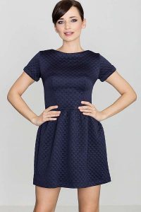 Niebieska Pikowana Sukienka z Krótkim Rękawem. Niebieskie sukienki Katrus, l, bez wzorów, z dzianiny, bez kołnierzyka, bez ramiączek, mini. Za 249,00 zł.