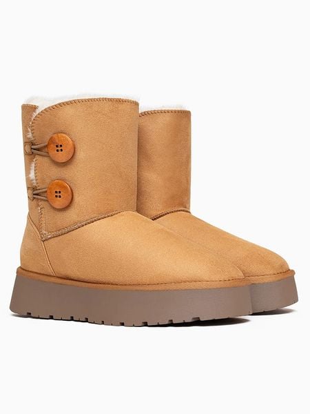 Blackfield Kozaki zimowe "Lola" w kolorze jasnobrązowym rozmiar: 37. Brązowe kozaki Blackfield, na zimę, bez wzorów, bez obcasa, na platformie, bez zapięcia. Za 156,98 zł.