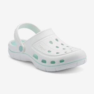 Coqui Jumper damskie klapki. Białe klapki Coqui, bez wzorów, bez obcasa. Za 135,99 zł.