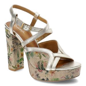 Złote Sandały Maciejka Eleganckie Buty Na Obcasie. Żółte sandały Maciejka, bez wzorów, ze skóry, bez obcasa, na obcasie, bez zapięcia. Za 319,00 zł.