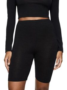 Triumph Szorty w kolorze czarnym rozmiar: L. Czarne szorty Triumph, bez wzorów, z wełny, z podwyższonym stanem. Za 117,73 zł.