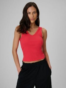 4F Top slim z prążkowanej dzianiny damski - czerwony L. Czerwone topy 4f, l, bez wzorów, z bawełny, bez kołnierzyka, bez ramiączek. Za 59,99 zł.