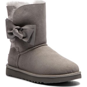 Buty UGG - W Daelynn 1019983 W/Sel. Buty zimowe marki Ugg. W wyprzedaży za 609,00 zł.
