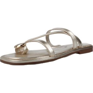 Sandały CARMELA 163291C Złoty. Żółte buty trekkingowe Carmela, ze skóry, bez zapięcia. Za 208,99 zł.