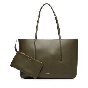 Torebka Calvin Klein. Zielone shopper bag Calvin Klein, bez wzorów, bez dodatków. Za 649,99 zł.