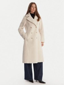 Guess Kożuch W5BL62 W4190 Biały Regular Fit. Białe płaszcze Guess, l, z aplikacjami, z syntetyku, bez kaptura. Za 959,99 zł.