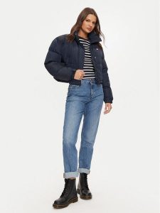 Tommy Jeans Kurtka puchowa Alaska DW0DW18820 Granatowy Relaxed Fit. Niebieskie kurtki Tommy Jeans, l, bez wzorów, z jeansu, bez kaptura. Za 499,99 zł.