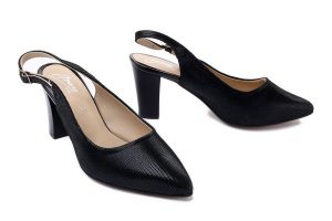 MARCO SHOES 0424P-101-021-1 czarny, czólenka damskie. Czarne czółenka Marco Shoes, bez wzorów, ze skóry, bez obcasa, na obcasie, bez zapięcia. Za 124,95 zł.