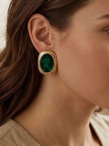 Atelier MIU Kolczyki-wkrętki rozmiar: onesize. Zielone kolczyki Atelier MIU, z mosiądzu. Za 44,71 zł.