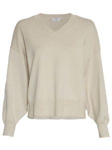 MOSS COPENHAGEN Sweter "Hanalise Rachelle" w kolorze beżowym rozmiar: S/M. Brązowe swetry oversize Moss Copenhagen, m, bez wzorów, z wiskozy, bez ramiączek. Za 149,31 zł.