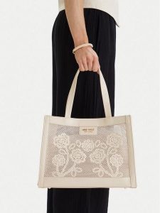 Nine West Torebka CEO-Wall Street Glow-KY319 Beżowy. Brązowe torebki klasyczne Nine West, bez wzorów, z materiału, bez dodatków. Za 289,99 zł.