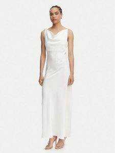 Vero Moda Sukienka koktajlowa Analeia 10348464 Biały Regular Fit. Białe sukienki Vero Moda, l, bez wzorów, z syntetyku, wizytowe, bez kołnierzyka, bez ramiączek. Za 249,99 zł.