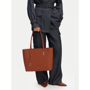 Torebka MEXX. Brązowe shopper bag Mexx, bez wzorów, bez dodatków. Za 159,99 zł.