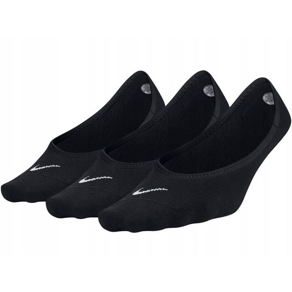 Skarpety stopki Nike 3 pary czarne. Czarne skarpetki Nike, bez wzorów. Za 56,99 zł.