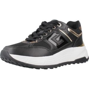 Buty GUESS FLTFON FAB12 Czarny. Czarne buty trekkingowe Guess, z syntetyku, bez zapięcia. Za 637,62 zł.