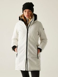 Regatta Kurtka zimowa "Marron" w kolorze białym rozmiar: 36. Białe kurtki Regatta, na zimę, bez wzorów, z puchu, bez kaptura. Za 391,99 zł.