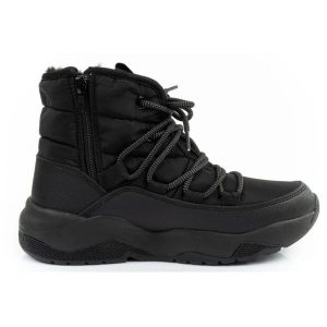 Śniegowce Ocieplane Lee Cooper LCJ-24-03-3066L czarne. Czarne buty zimowe z materiału, przed kolano, bez obcasa, bez zapięcia. Za 290,53 zł.