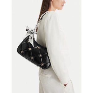 Torebka Nine West. Czarne torebki klasyczne Nine West, bez wzorów, bez dodatków. Za 259,99 zł.