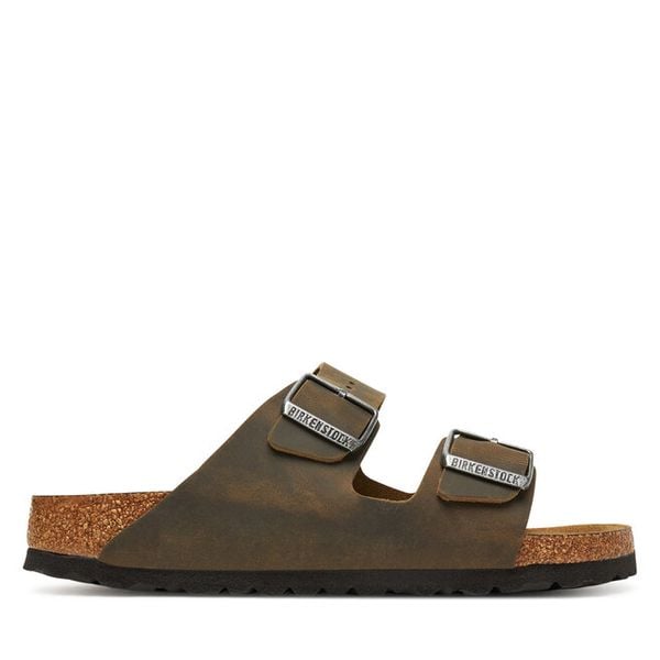 Klapki Birkenstock. Brązowe klapki Birkenstock, bez wzorów, bez obcasa. Za 399,99 zł.