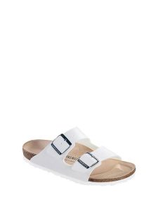 Birkenstock Klapki w kolorze białym rozmiar: 43. Białe klapki Birkenstock, bez wzorów, z materiału, z otwartym noskiem, bez obcasa. Za 232,78 zł.