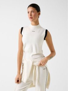 Guess Sweter 181078 Beżowy Classic Fit. Brązowe swetry klasyczne Guess, s, bez kołnierzyka. Za 294,99 zł.