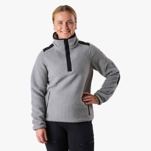 Bluza polarowa do wędrówek damska Swedemount Nordkap Pile Halfneck. Czarne bluzy SWEDEMOUNT, na zimę, bez wzorów, z polaru, bez kaptura. Za 399,99 zł.