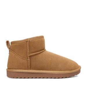 Śniegowce DeeZee. Brązowe buty zimowe DeeZee, bez obcasa, bez zapięcia. Za 249,99 zł.