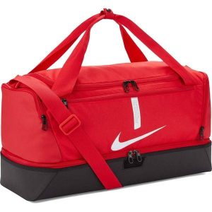 Torba sportowa Nike Academy Team M Hardcase 37L. Czerwone torby podróżne i sportowe Nike, bez wzorów. Za 169,99 zł.