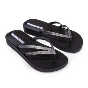 Japonki damskie Ipanema Bossa Soft V. Czarne klapki Ipanema, bez wzorów, bez obcasa. Za 63,39 zł.