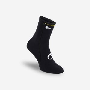 Skarpety z neoprenu 3 mm. Czarne skarpetki SUBEA, bez wzorów, z gumy. Za 89,99 zł.
