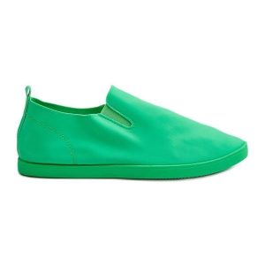 Damskie Tenisówki Trampki Slip-On Zielone Lovinia. Zielone trampki bez wzorów, bez zapięcia. Za 95,05 zł.