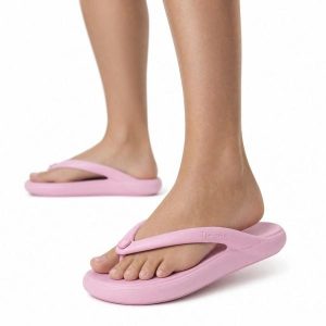 Japonki damskie Ipanema 26947 BLISS FEM. Czerwone klapki Ipanema, bez wzorów, z materiału, bez obcasa. Za 79,00 zł.