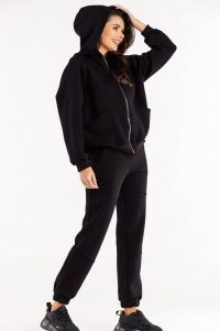 Luźna bluza z kapturem rozpinana z kieszeniami czarna. Czarne bluzy Infinite You, l, bez wzorów, z kapturem. Za 259,00 zł.