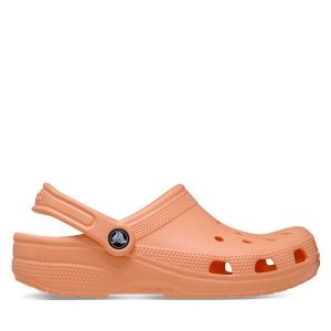 Klapki Crocs. Brązowe klapki Crocs, bez wzorów, bez obcasa. Za 229,99 zł.