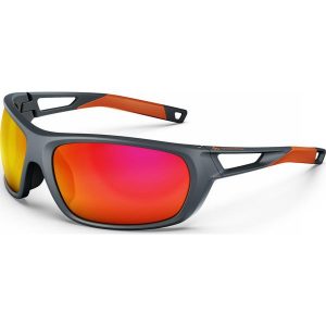 Okulary przeciwsłoneczne - MH580 - dorośli - polaryzacyjne kategoria 4. Czarne okulary przeciwsłoneczne QUECHUA. Za 159,99 zł.