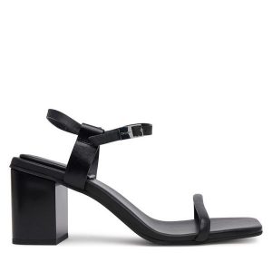 Sandały Calvin Klein. Czarne sandały Calvin Klein, bez wzorów, bez obcasa, na słupku, bez zapięcia. Za 349,99 zł.