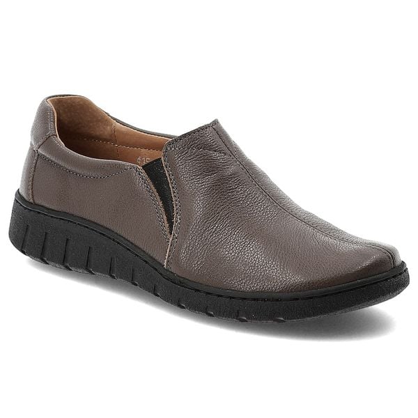 Półbuty damskie Wasak, skórzane z gumką wsuwane na platformie z miękkimi wkładkami, brązowe, 415N. Brązowe półbuty Wasak, bez wzorów, z jeansu, bez obcasa, na platformie, bez zapięcia. Za 278,90 zł.