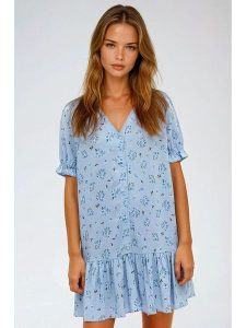 Monki Sukienka w kolorze błękitnym rozmiar: M. Niebieskie sukienki Monki, m, bez wzorów, z wiskozy, bez kołnierzyka, bez ramiączek, mini. Za 39,99 zł.