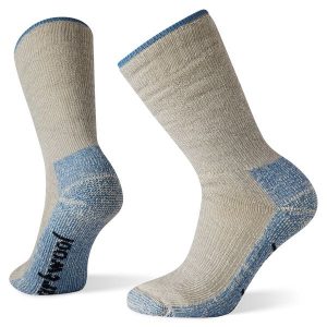 Skarpety Trekkingowe Damskie Smartwool Mountaineer Maximum Cushion Crew. Szare skarpetki Smartwool, bez wzorów, z wełny. Za 98,99 zł.