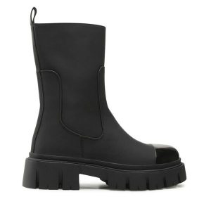 Botki Jenny Fairy. Czarne botki Jenny Fairy, bez wzorów, bez obcasa, na płaskiej podeszwie, bez zapięcia. Za 119,99 zł.