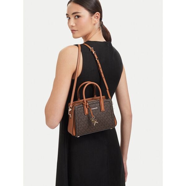 Torebka MICHAEL Michael Kors. Brązowe torebki klasyczne MICHAEL Michael Kors, bez wzorów, bez dodatków. Za 645,99 zł.