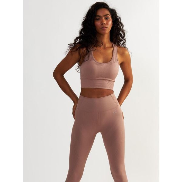 Stanik Sportowy BeShaped Femme Force Bezszwowy. Czerwone biustonosze sportowe BESHAPED, bez wzorów, z nylonu. W wyprzedaży za 143,20 zł.