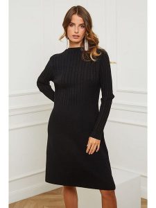 Joséfine Sukienka dzianinowa "Garcy" w kolorze czarnym rozmiar: S. Czarne sukienki Joséfine, s, bez wzorów, z dzianiny, bez kołnierzyka, bez ramiączek, midi, rozkloszowane. Za 188,85 zł.