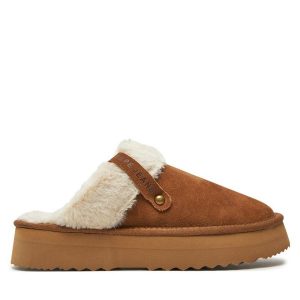 Kapcie Pepe Jeans. Brązowe kapcie Pepe Jeans, bez wzorów, z jeansu. Za 269,99 zł.