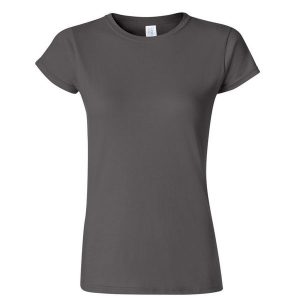 Koszulka Damska Krótki Rękaw Soft Style. Fioletowe bluzki GILDAN, m, bez wzorów, sportowe, bez kołnierzyka, bez ramiączek. Za 46,99 zł.