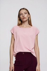 Gładki t-shirt różowy. Czerwone t-shirty MOODO, l, bez wzorów, z bawełny, bez kołnierzyka, bez ramiączek. Za 39,99 zł.