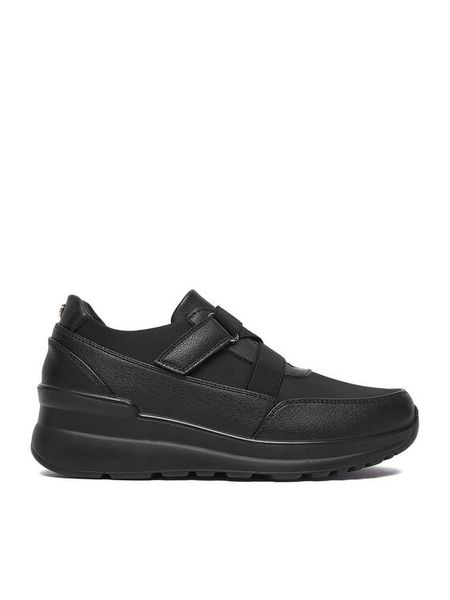 Go Soft Półbuty CEO-3Y9660-1 Czarny. Czarne czółenka Go Soft, bez wzorów, ze skóry, bez obcasa, na koturnie, bez zapięcia. Za 149,99 zł.